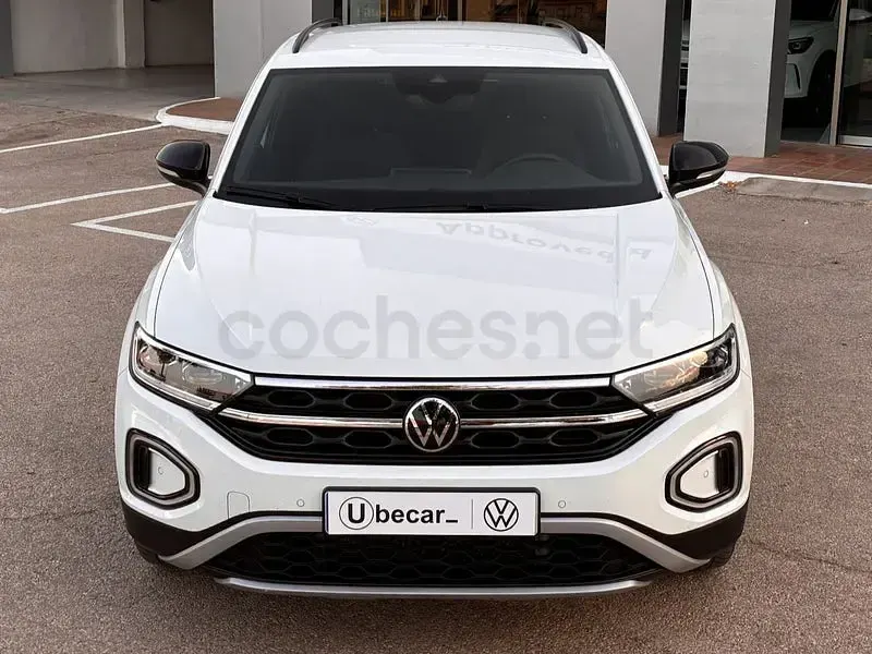 Usado VW T-Roc 116 CV (85 kW) 2025 Blanco SUV