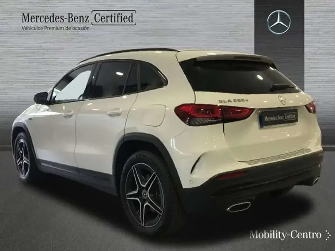 Usado Mercedes GLA250 218 CV (160 kW) 2020 Blanco SUV