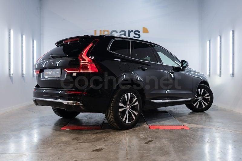Usado Volvo XC60 Core 350 CV (257 kW) 2022 Negro SUV