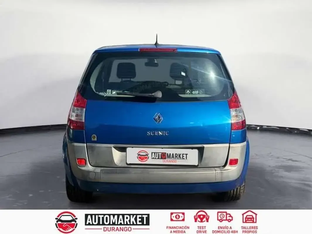Usado Renault Grand Scénic II Expression 111 CV (81 kW) 2006 Azul Monovolumen