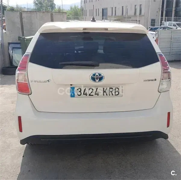 Käytetty Toyota Prius+ Eco 136 HP (100 kW) 2018 Valkoinen Tila-auto