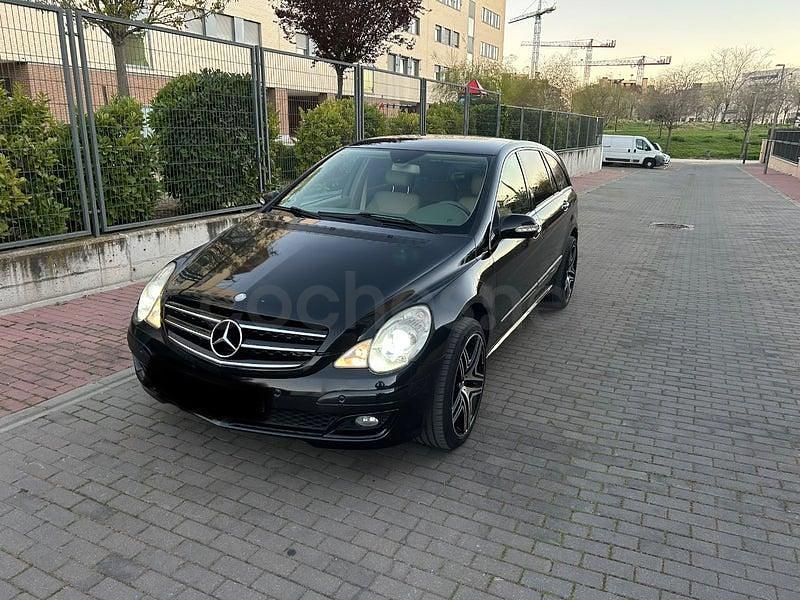 Usado Mercedes R320 224 CV (164 kW) 2009 Negro Monovolumen