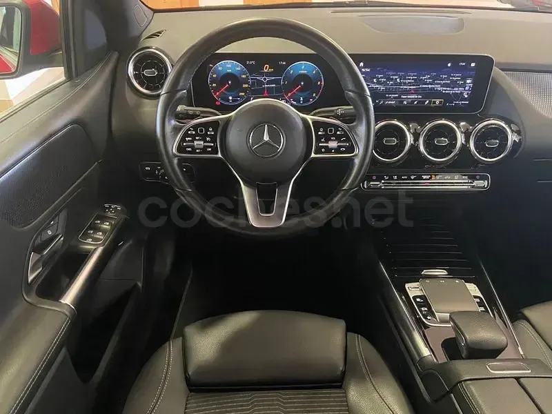 Usado Mercedes B180 116 CV (85 kW) 2020 Rojo Utilitario