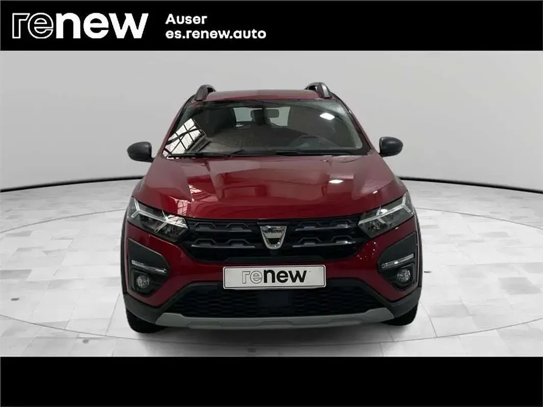 Usado Dacia Sandero Essentiel 91 CV (66 kW) 2021 Rojo Utilitario
