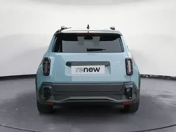 Usado Renault R5 Iconic 110 kW (150 CV) 2025 Azul Utilitario
