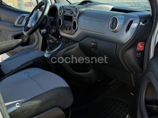 Usado Peugeot Partner Tepee Active 92 CV (67 kW) 2013 Gris / plata Monovolumen