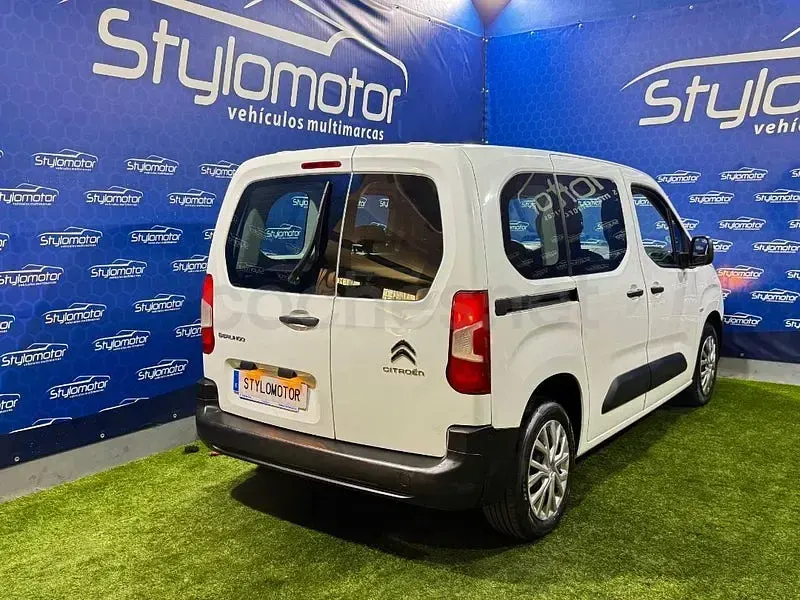 Usado Citroën Berlingo Live 100 CV (73 kW) 2019 Blanco Monovolumen