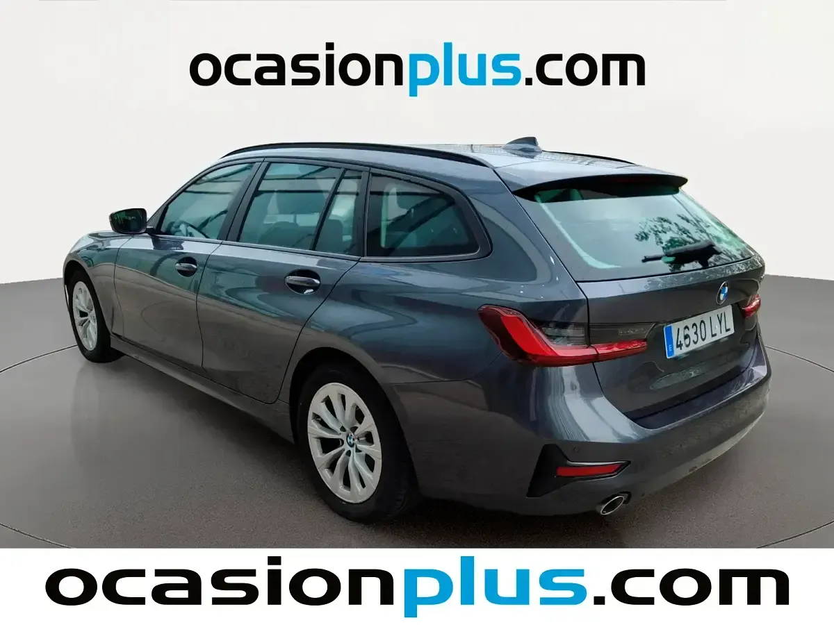 Usado BMW 318 150 CV (110 kW) 2022 Gris Familiar