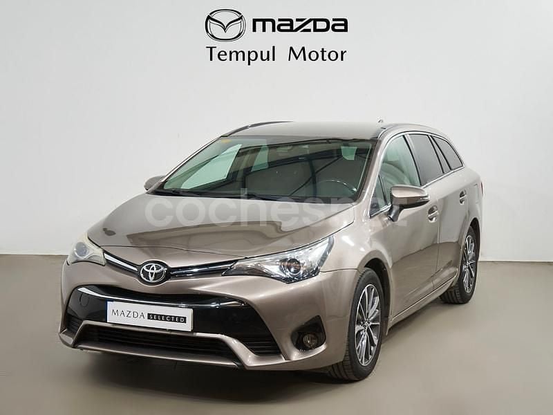Marrón Usado 2016 Toyota Avensis Executive Familiar | 14.500 € (Precio justo) - Imagen 1/4