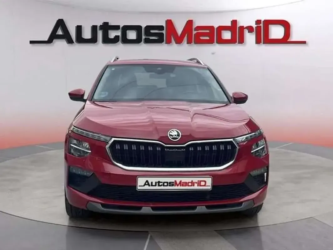 Usado Skoda Kamiq Selection 116 CV (85 kW) 2024 Rojo SUV