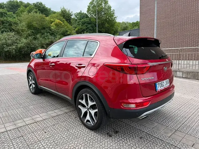 Usado Kia Sportage GT-Line 177 CV (130 kW) 2017 Granate SUV
