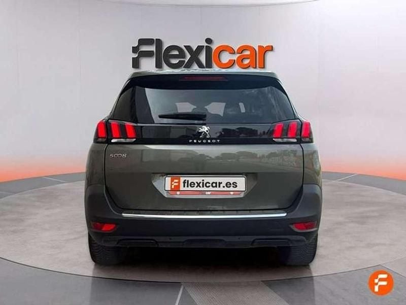 Usado Peugeot 5008 Allure 131 CV (96 kW) 2019 Gris SUV