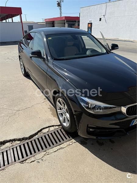 Negro Usado 2019 BMW 318 Berlina | 16.500 € (Super precio) - Imagen 1/4