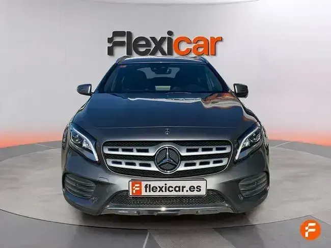 Usado Mercedes GLA200 136 CV (100 kW) 2019 Gris SUV