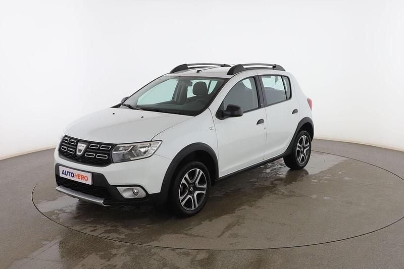 Blanco Usado 2018 Dacia Sandero Utilitario | 10.799 € (Precio justo) - Imagen 1/3