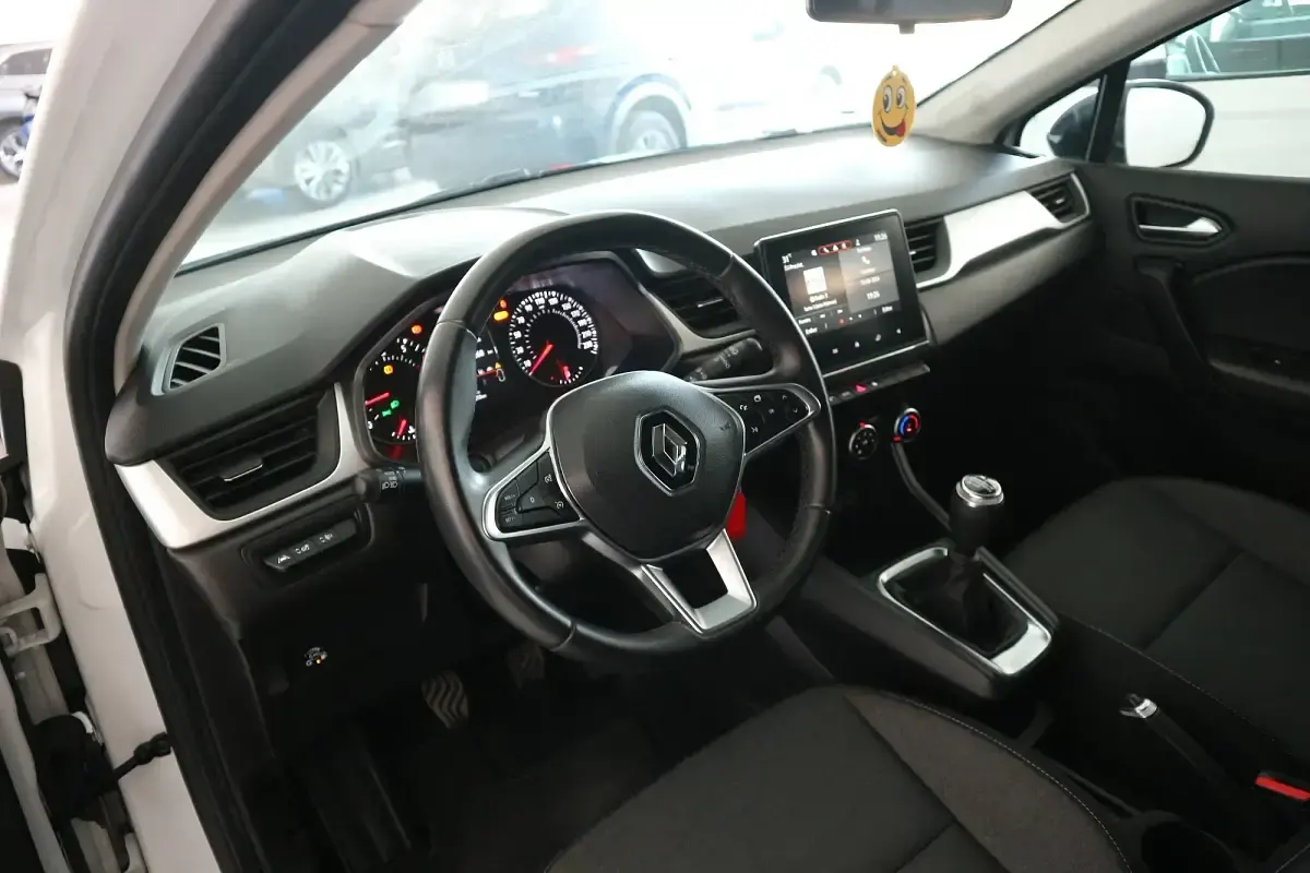 Usado Renault Captur Equilibre 100 CV (73 kW) 2023 Blanco SUV