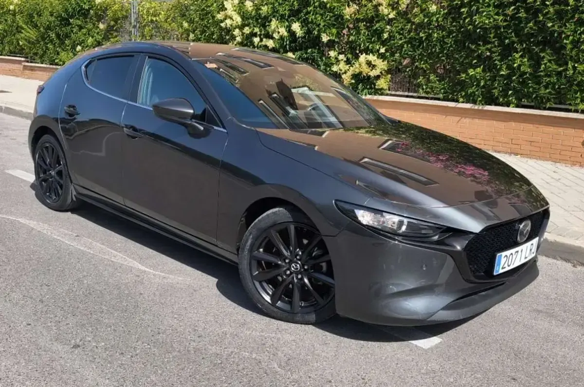 Usado Mazda 3 186 CV (136 kW) 2021 Gris Utilitario