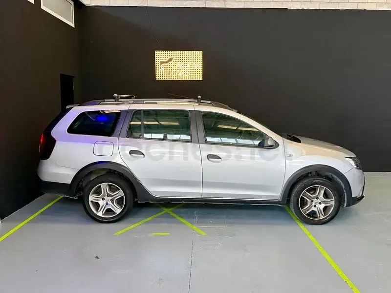 Usado Dacia Logan MCV Stepway 90 CV (66 kW) 2017 Gris / plata Familiar