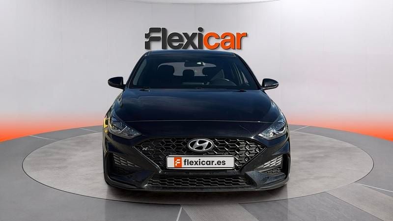 Usado Hyundai i30 N Line 120 CV (88 kW) 2024 Negro Berlina