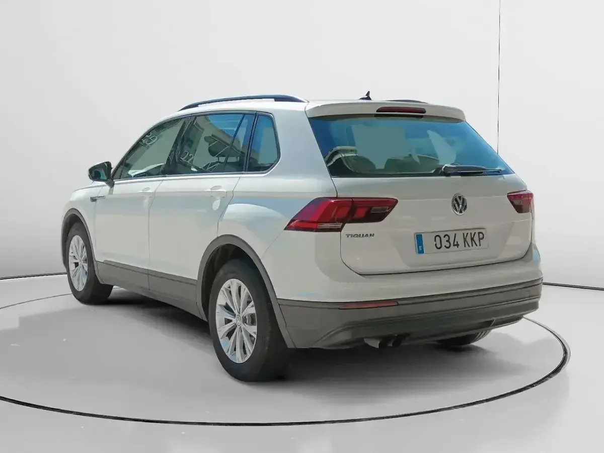 Usado VW Tiguan Edition 125 CV (91 kW) 2018 Blanco SUV