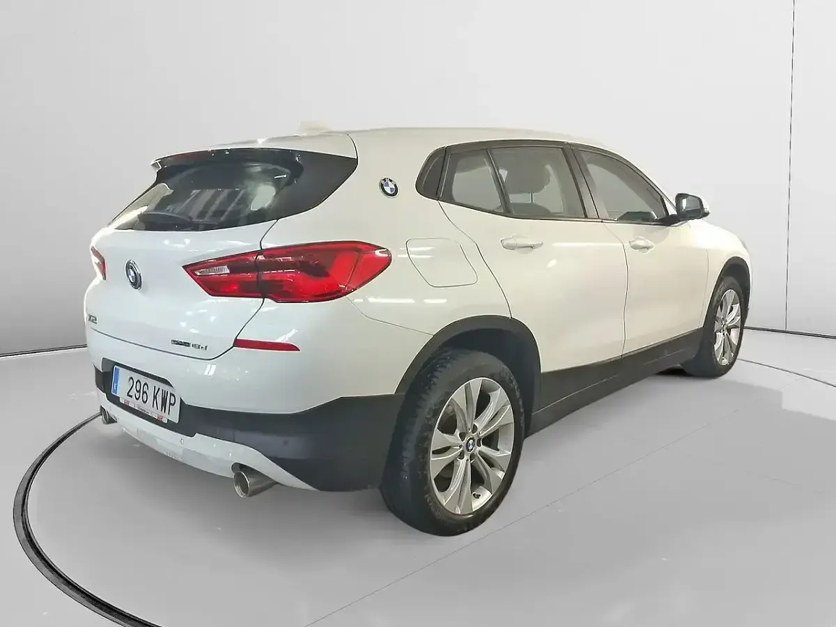 Käytetty BMW X2 Advantage 150 HP (110 kW) 2019 Valkoinen Katumaasturi