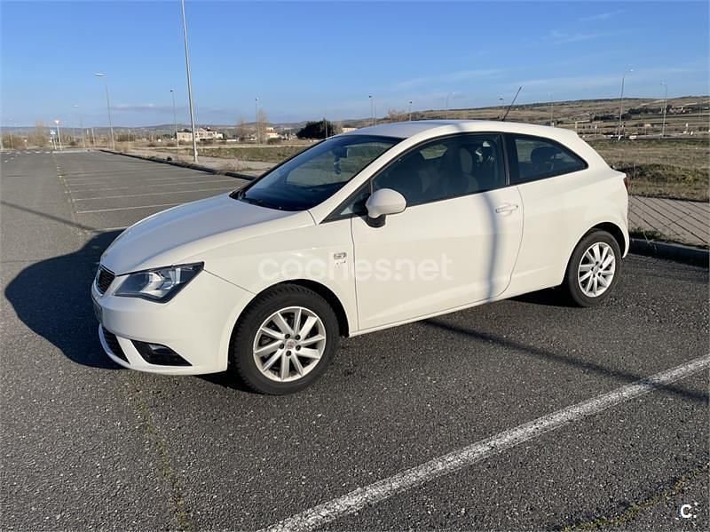 Usado Seat Ibiza SC Style 105 CV (77 kW) 2012 Blanco Utilitario
