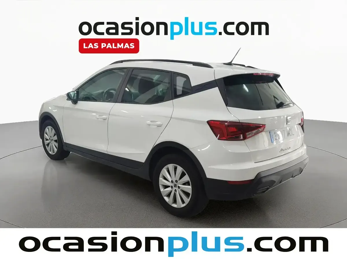 Usado Seat Arona Style 110 CV (80 kW) 2023 Blanco SUV