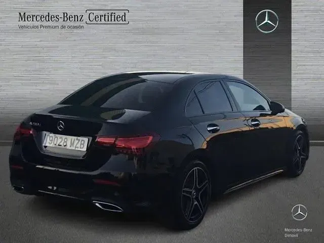 Usado Mercedes A200 150 CV (110 kW) 2025 Negro noche