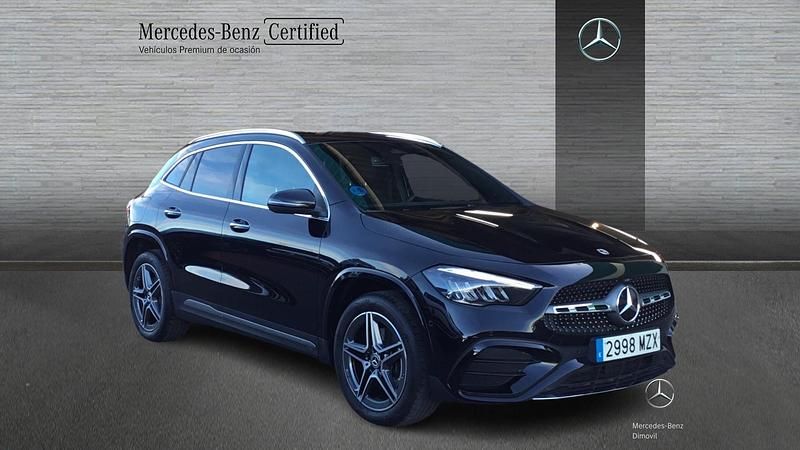Usado Mercedes GLA250 AMG line 218 CV (160 kW) 2025 Negro noche SUV