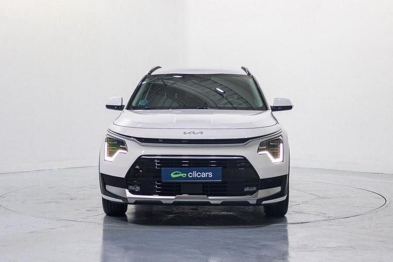 Usado Kia Niro 141 CV (103 kW) 2023 Blanco SUV