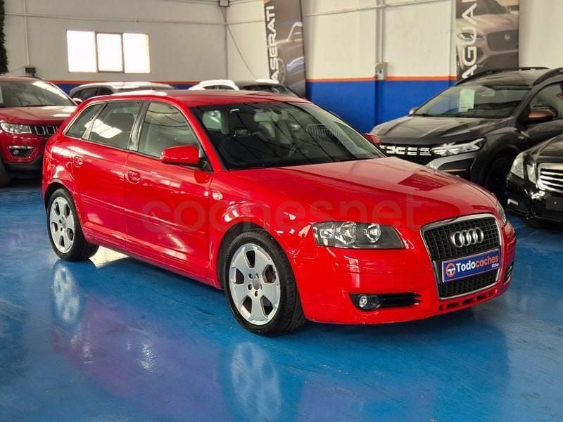 Usado Audi A3 Attraction 105 CV (77 kW) 2007 Rojo Utilitario