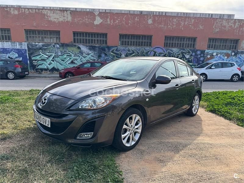Usado Mazda 3 Style 105 CV (77 kW) 2010 Gris / plata Berlina