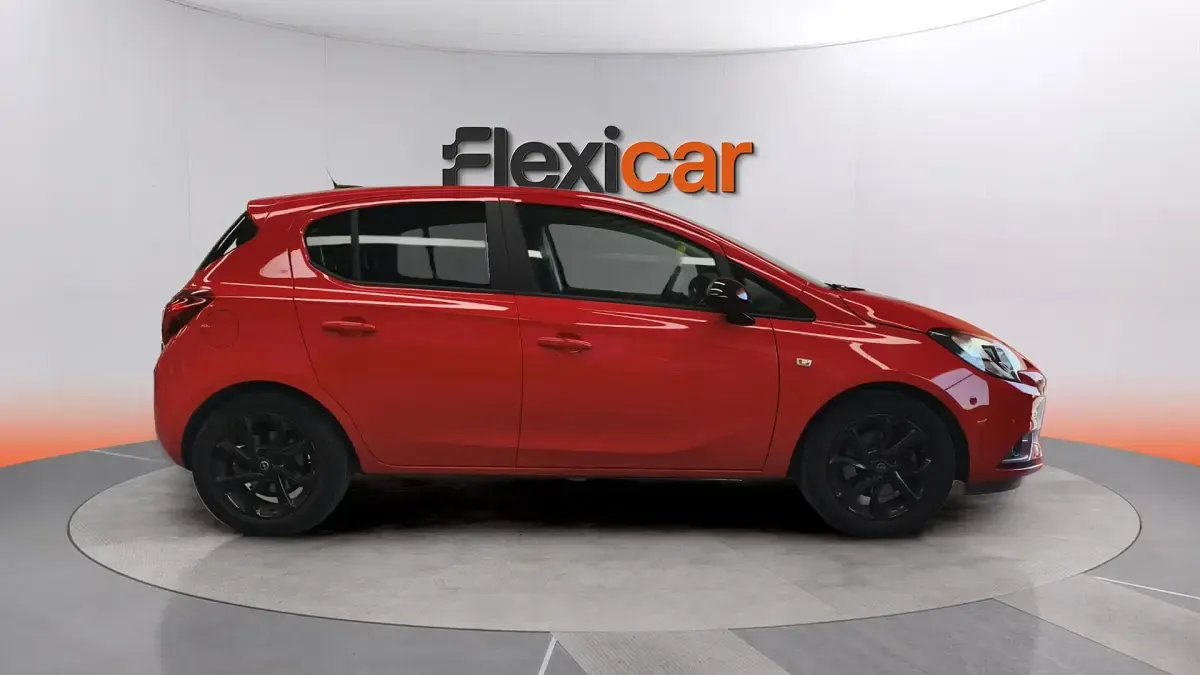 Usado Opel Corsa Color Edition 101 CV (74 kW) 2017 Rojo Utilitario