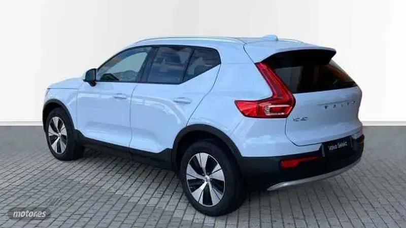 Usado Volvo XC40 Core 2024 Azul SUV
