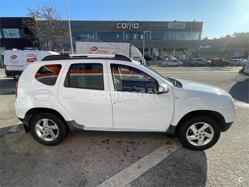 Blanco Usado 2011 Dacia Duster Lauréate SUV | 7500 € (Precio justo) - Imagen 1/4