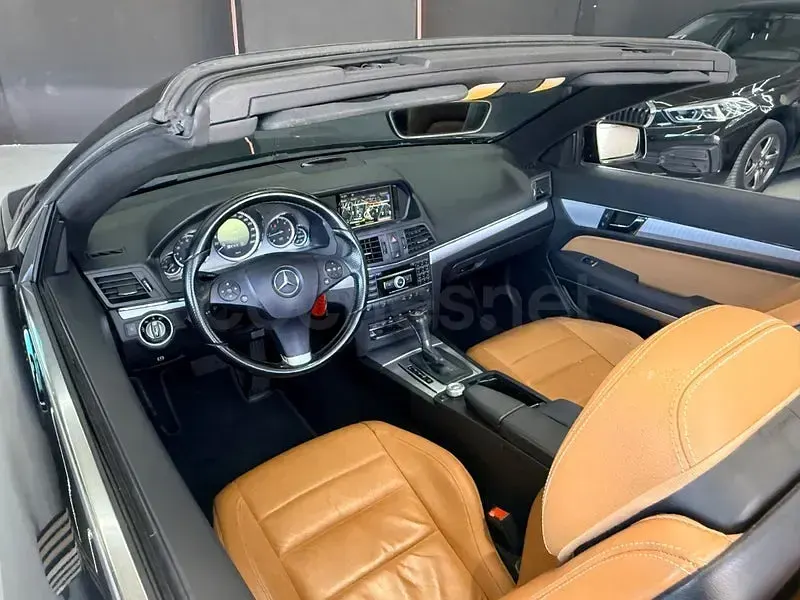 Usado Mercedes E250 Avantgarde 204 CV (150 kW) 2013 Negro Descapotable