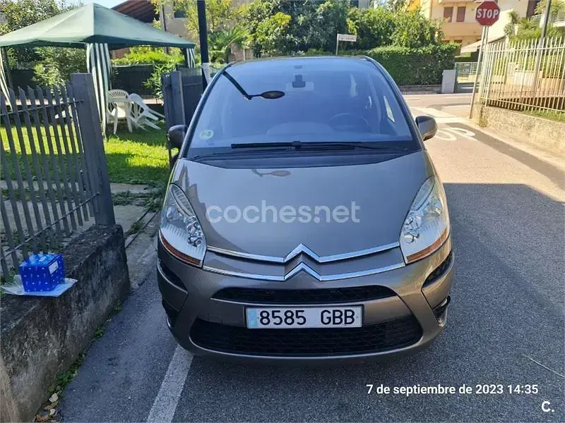 Usado Citroën C4 Picasso 110 CV (80 kW) 2008 Marrón Monovolumen