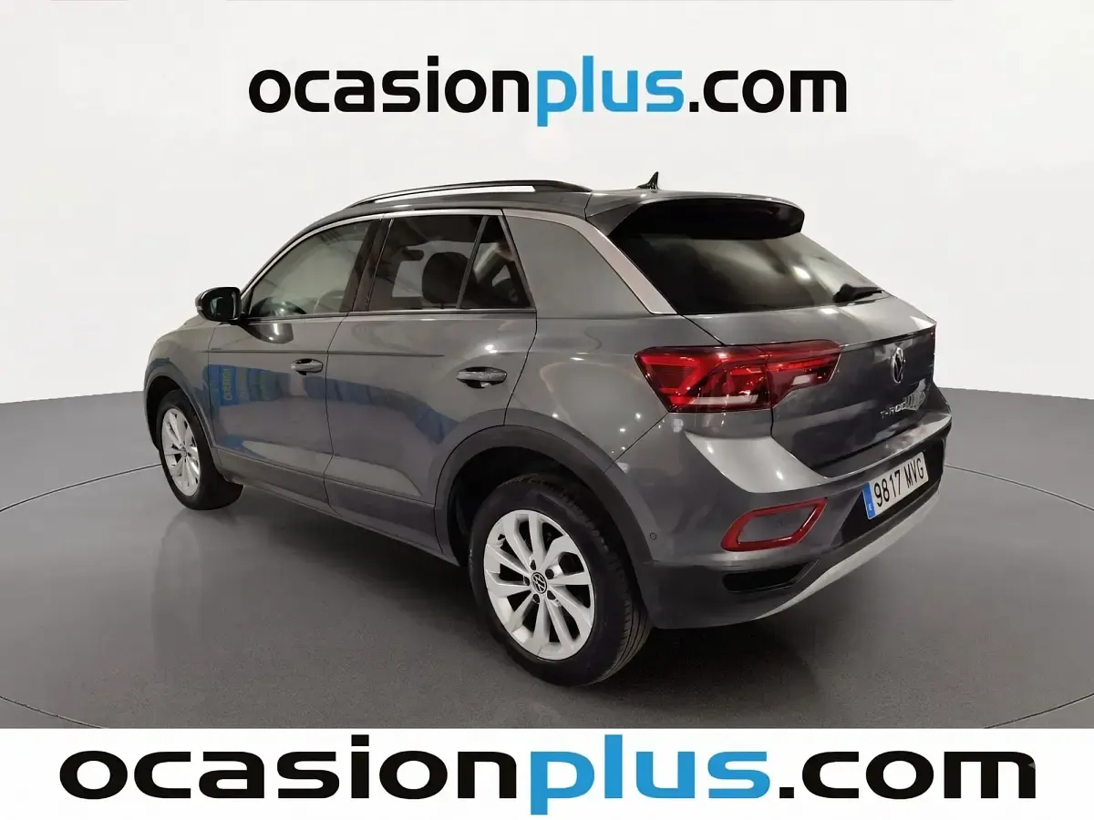 Usado VW T-Roc Life 116 CV (85 kW) 2024 Gris SUV