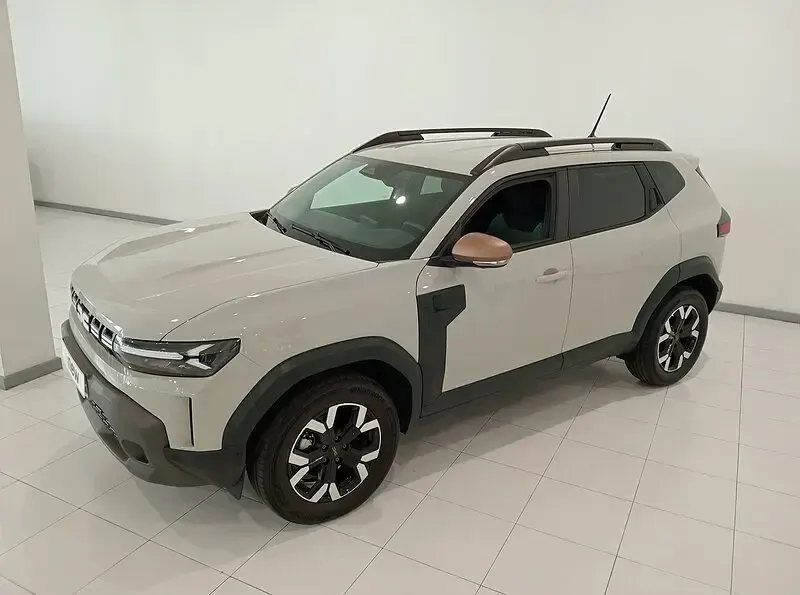 Usado Dacia Duster Extreme 143 CV (105 kW) 2025 Marrón SUV