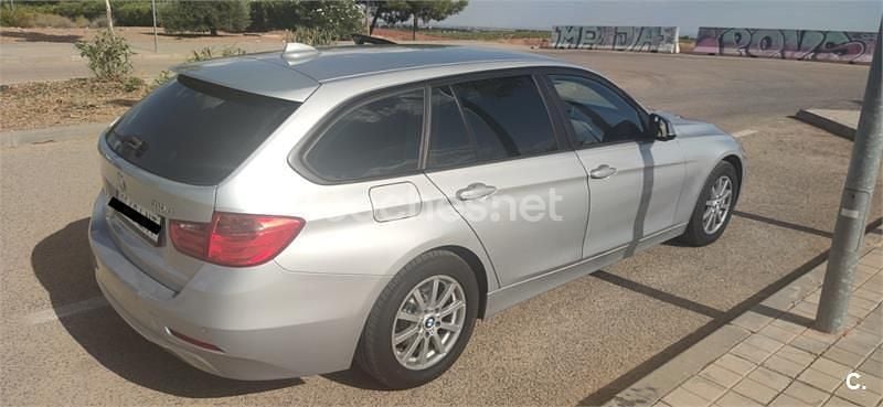 Usado BMW 318 Comfort Edition 143 CV (105 kW) 2014 Gris / plata Familiar