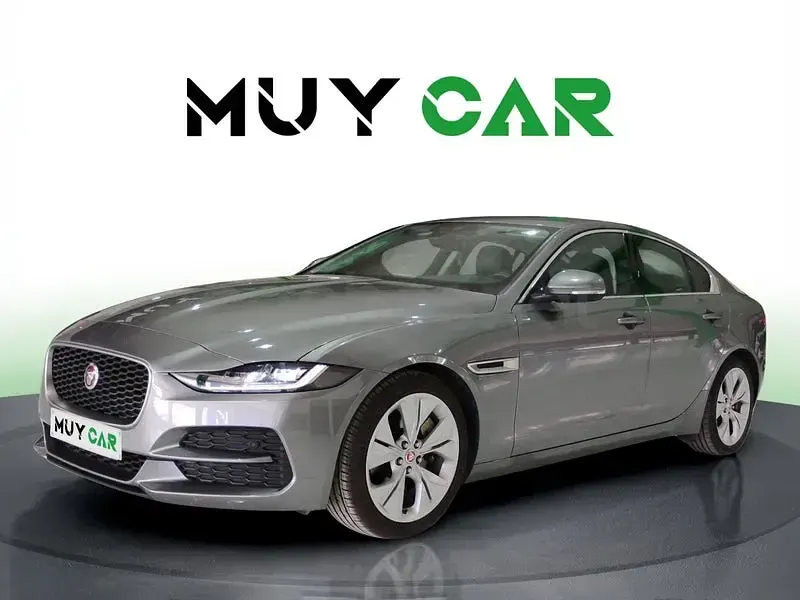 Usado Jaguar XE S 250 CV (183 kW) 2019 Gris / plata Berlina