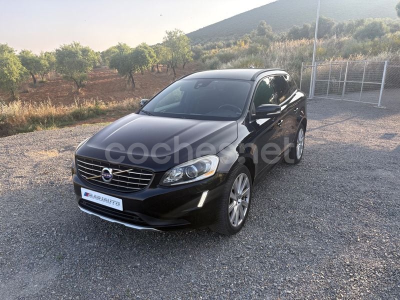 Negro Usado 2014 Volvo XC60 Momentum SUV | 18.200 € (Precio justo) - Imagen 1/4