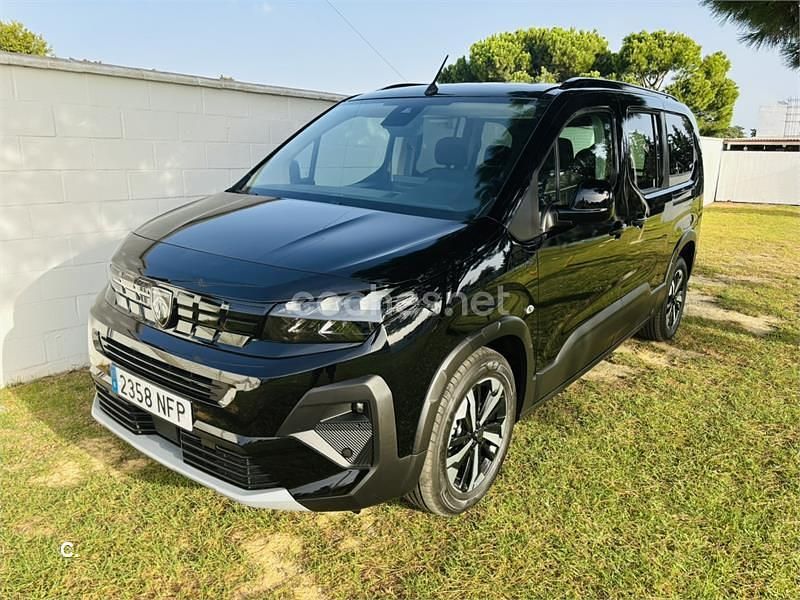Usado Peugeot Rifter GT 130 CV (95 kW) 2025 Negro Monovolumen