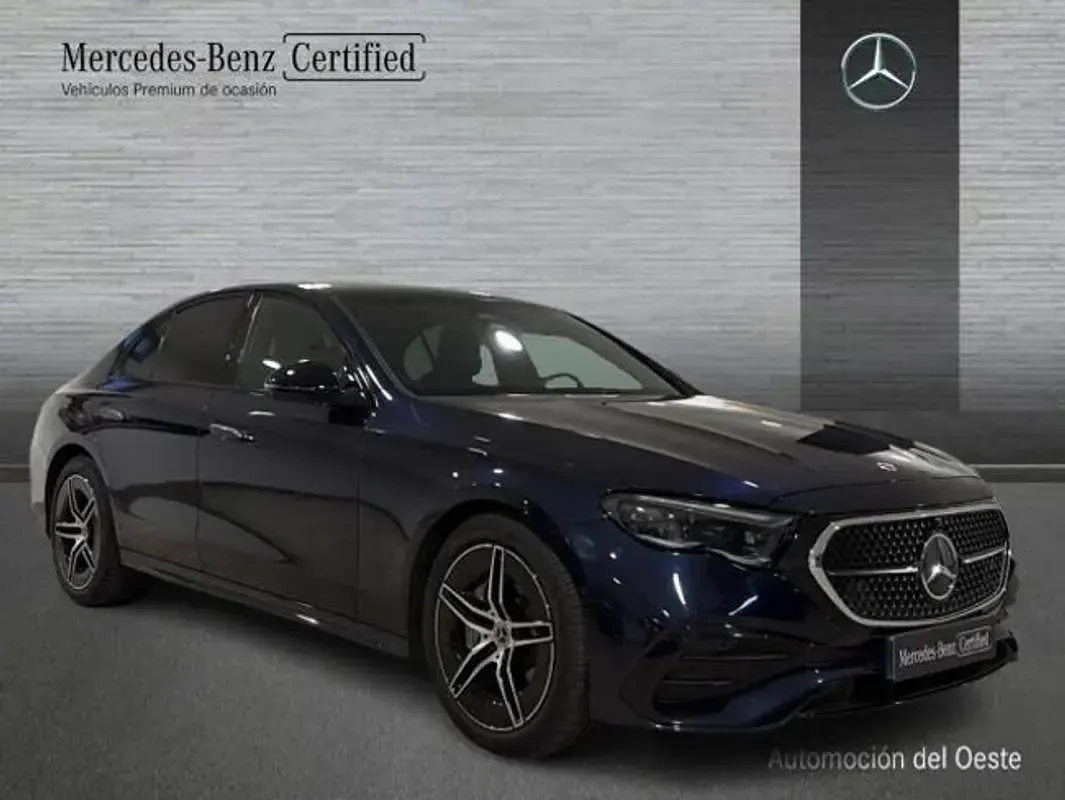 Usado Mercedes E220 197 CV (144 kW) 2025 Azul Berlina