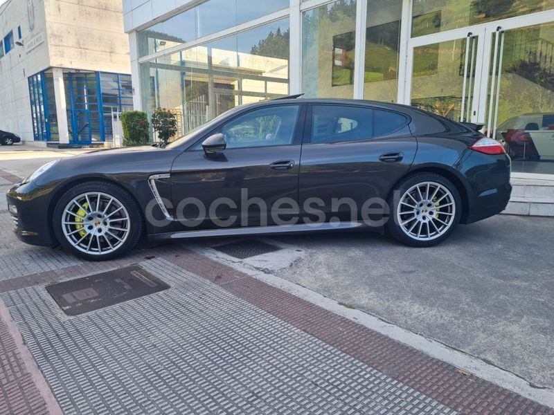 Usado Porsche Panamera Platinum Edition 300 CV (220 kW) 2013 Gris / plata Berlina