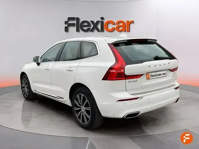 Käytetty Volvo XC60 Inscription 190 HP (139 kW) 2018 Valkoinen Katumaasturi