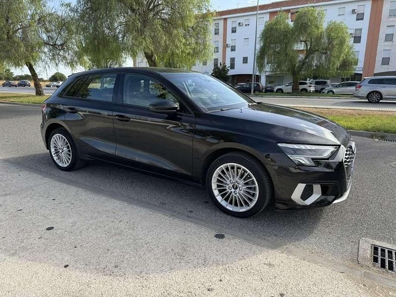 Usado Audi A3 Sportback Advanced 116 CV (85 kW) 2021 Negro Utilitario