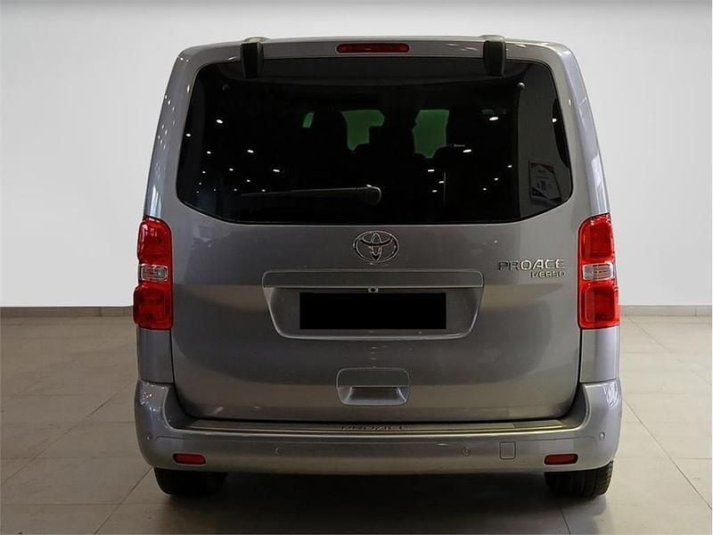 Usado Toyota Proace Verso Advance 144 CV (105 kW) 2025 Gris / plata Familiar