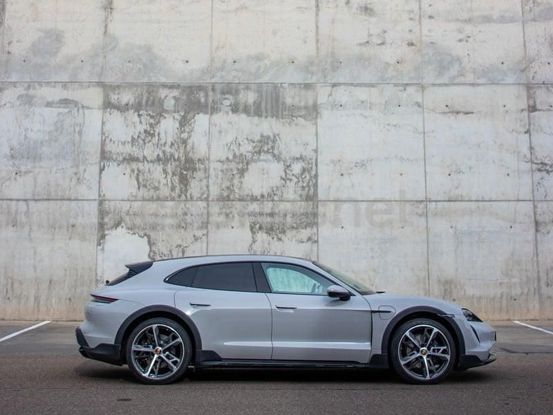 Usado Porsche Taycan 4 Cross Turismo Cross Turismo 350 kW (476 CV) 2023 Eléctrico Familiar