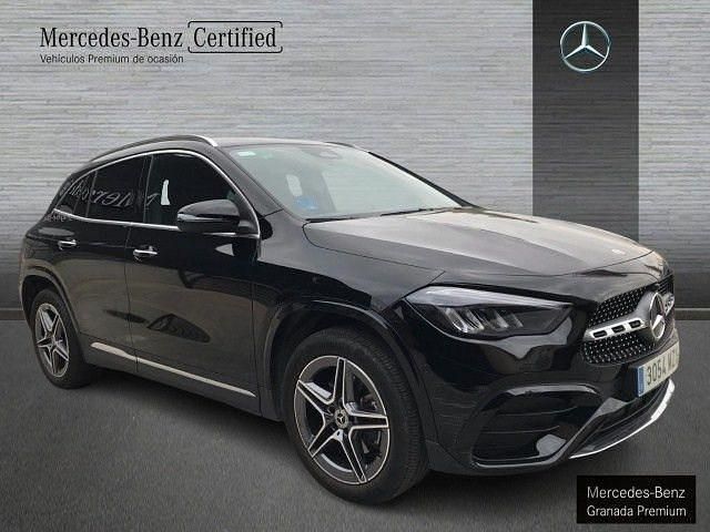 Usado Mercedes GLA250 AMG line 218 CV (160 kW) 2025 Negro noche SUV